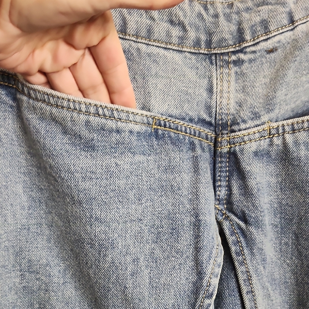 NWOT Wide Leg Blue Denim Jeans - Picture 4 of 8